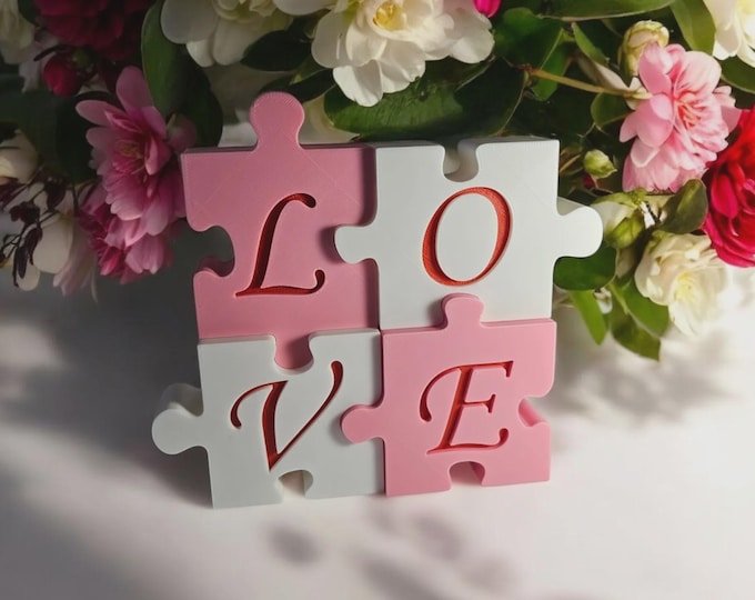 3D-printed LOVE puzzle – decoration, gift or Valentine's Day idea