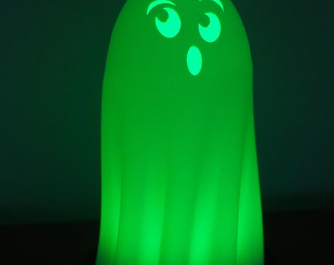 Halloween ghost lamp | 3D printed LED lamp made of PLA & PETG | USB ghost night light | Decorative lamp for Halloween parties | Gift idea