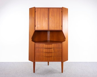 Danish Modern Teak Corner Cabinet - (327-078)