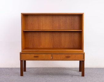 Danish Modern Teak Bookcase/Cabinet - (326-163.2)