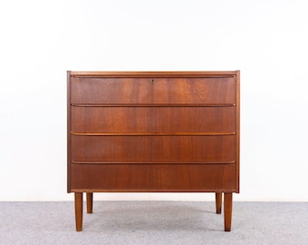 Danish Mid Century Teak Dresser - (327-017)