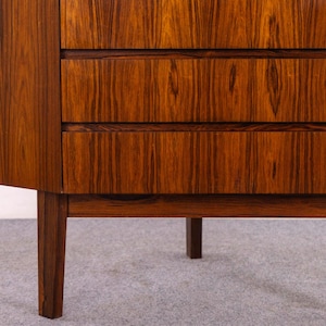 Danish Modern Rosewood Corner Cabinet - (326-211) image 6