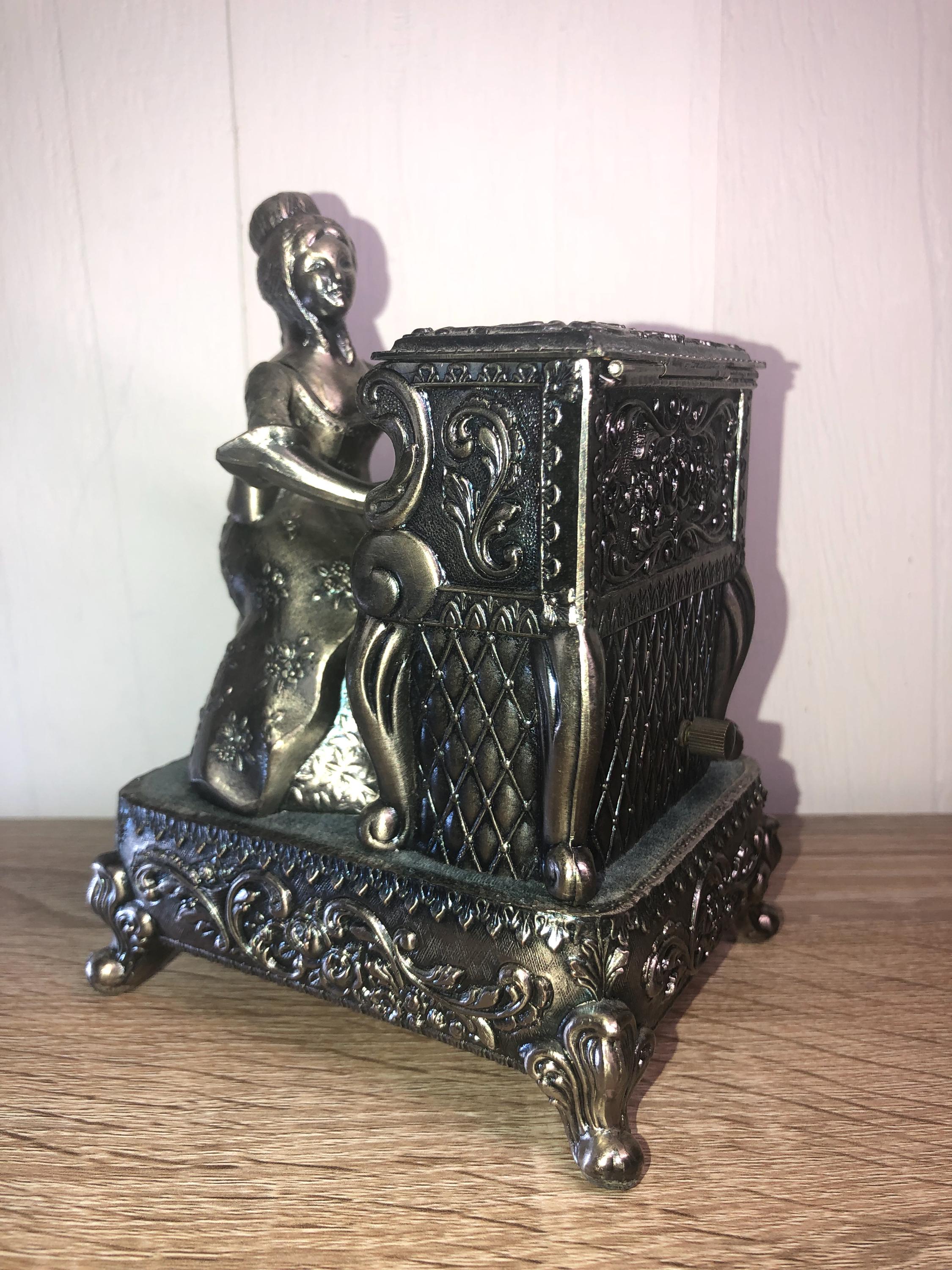 Lot De 2 Boîtes à Musique Vintage En Forme De Piano - Boîte à Bijoux Décor Japonisant - Occasion