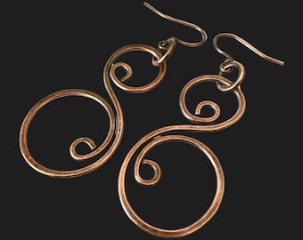 Figure 8 Eight Earrings, Hammered Copper Wire Earrings, Antiqued Hoop Earrings, Boho Earrings, Minimalist Earrings, 7th Anniversary Gift