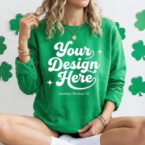 St Patrick's Day Gildan 18000 irländsk grön tröja Mockup | Rundkragetröja Mockup | Unisex fleecekläder PNG