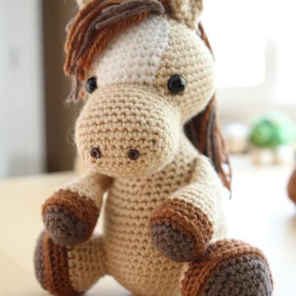 Amigurumi Crochet Pattern - Lucky the Horse