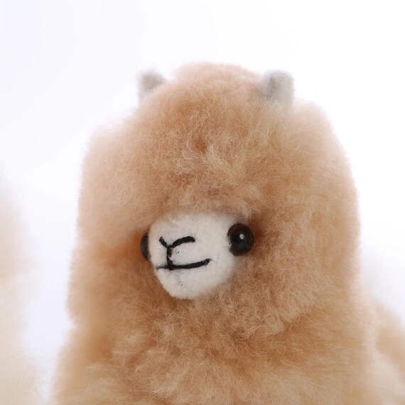 Auskin アルパカぬいぐるみコレクターズアイテム：柔らかく、天然素材