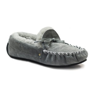 Traditional Kiwi Sheepskin Leather Moccasin Made in New Zealand