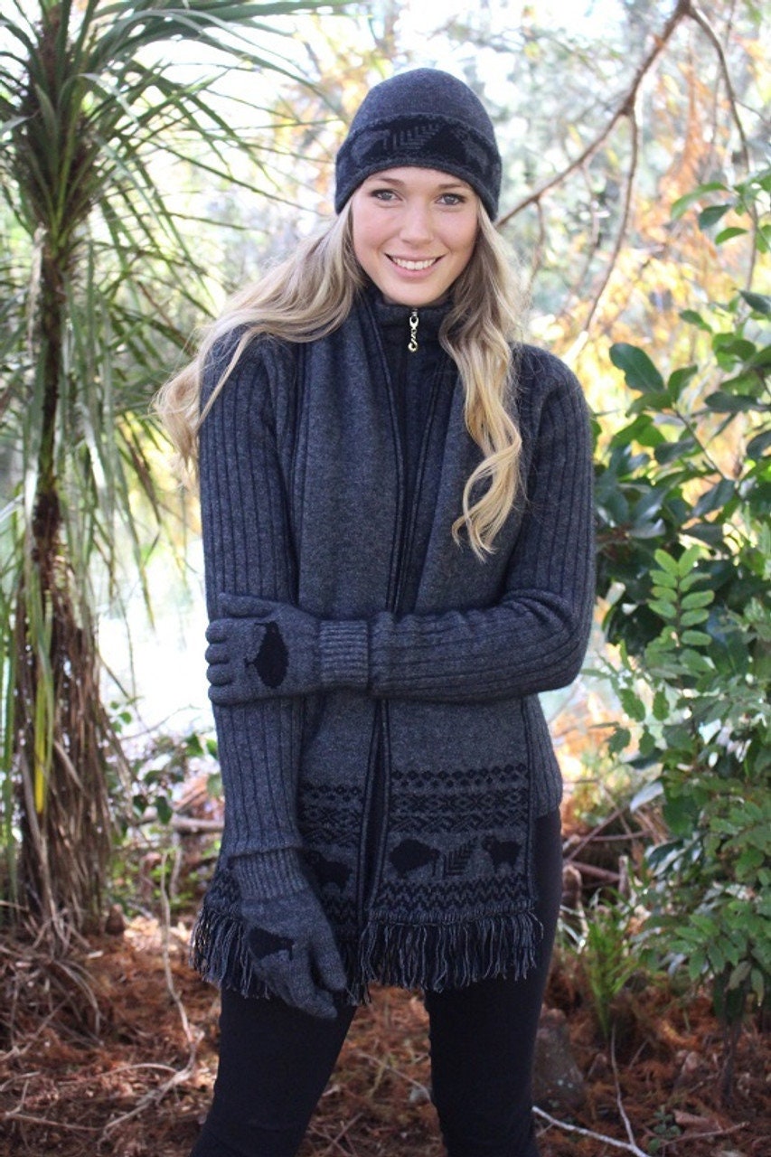 Kiwi sales cocoon cardigan