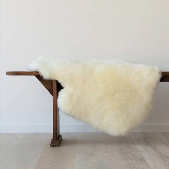 New Zealand Sheepskin Rug: Genuine Lambskin for Natural Comfort