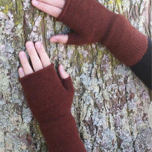 Possum Merino Plain Fingerless Mitten