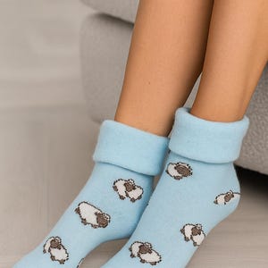 Calcetines Kiwiana de mezcla de lana – Interior cepillado, color morado, azul claro o gris carbón, fabricados en Nueva Zelanda. imagen 1