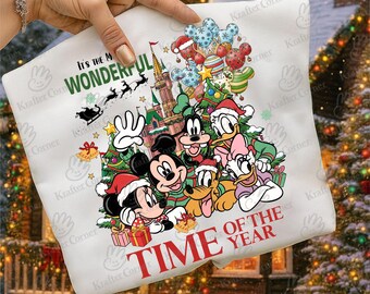 Camiseta navideña de Disney Mickey y sus amigos: ¡Es la época más maravillosa!, sudadera con capucha navideña a juego para toda la familia, sudadera navideña de Mickey y sus amigos