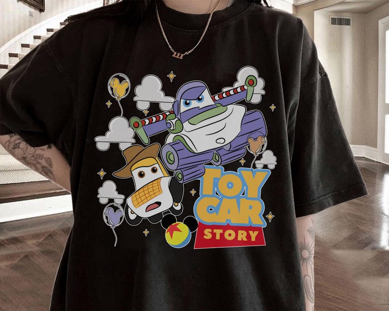 Disney Toy Story Woody Buzz & RC Racing 1995 Pixar-tröja, Toy Car Story-tröja, Disneyland Lightning MC Queen familjematchande t-shirt, barnpresent bild 4