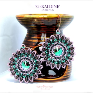 Perlen muster ohrringe von Geraldine mit Rivoli , rocailles perlen und und Superduo perlen gemacht