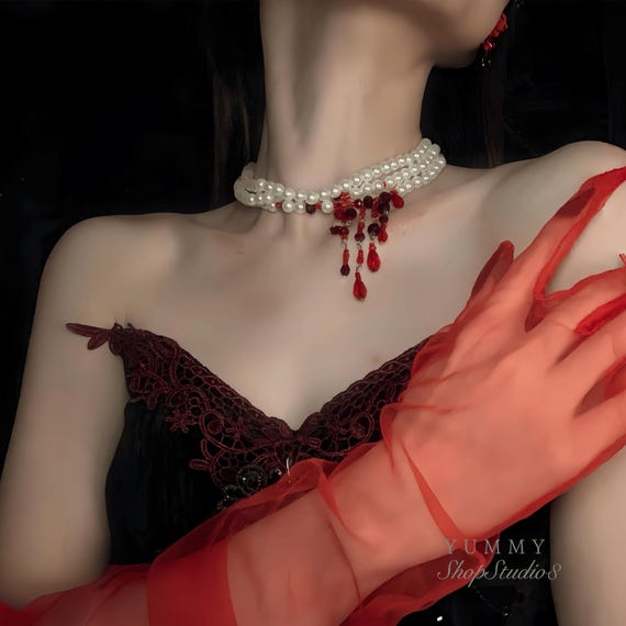 Gothic Pearl Choker: Red Crystal Vampire Necklace, Halloween Cosplay