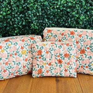 Cottage Floral Makeup Bag- Boxy Bag-Zipper Coin Bag- Cosmetic Bag-Quilted Bag