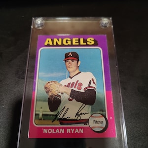 Nolan Ryan 1975 Topps card