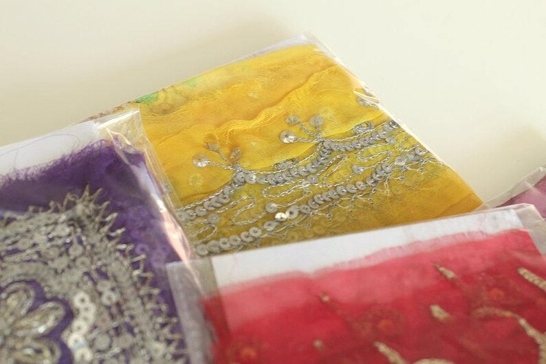 Vintage Trims Grab Bag crafts 20 assorted Trims for Quilting