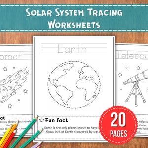 Könnte beinhalten: Ein Satz von 20 Solar System Tracing Arbeitsblättern. Jedes Arbeitsblatt zeigt ein anderes Himmelskörper, wie einen Kometen, die Erde und ein Teleskop, mit Nachzeichnungszeilen und interessanten Fakten. Die Arbeitsblätter sind für Bildungszwecke konzipiert.
