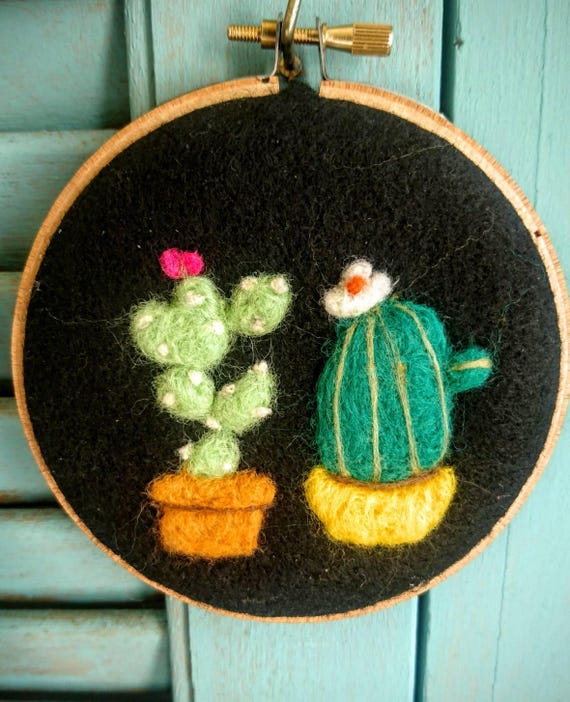 【GRAVER】Drawing Cactus Embroidery Round Knit r4e2thiysfce1.jpeg?auto=webp&s
