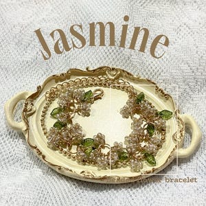 Jasmin, Perlenblumenarmband handgemacht