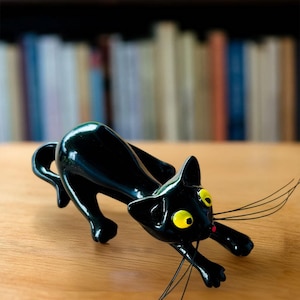 Black Cat Figurine – Handmade Ceramic Cat Sculpture, Halloween Cat Decor, Cute Gift for Cat Lovers, Spooky Home Decoration