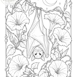Pode incluir: Ilustra&ccedil;&atilde;o em preto e branco de um morcego pendurado de cabe&ccedil;a para baixo em um galho, cercado por grandes flores, folhas, uma lua crescente e estrelas. A imagem tem uma borda decorativa e &eacute; adequada para colorir.