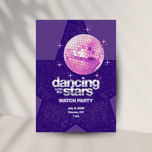 Può includere: Un poster viola con una palla da discoteca e il testo "dancing with the stars WATCH PARTY". L'evento è previsto per il 9 luglio 2025 a Denver, CO, alle 19:00. Il design include una stella e dettagli scintillanti.
