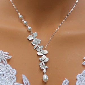Orchideen Hochzeitsschmuck, Blumen Halskette mit Perlen, Orchideen Braut Halskette, Hochzeitsschmuck für Brautjungfern, Birthstone Halskette, Geschenk Bild 4