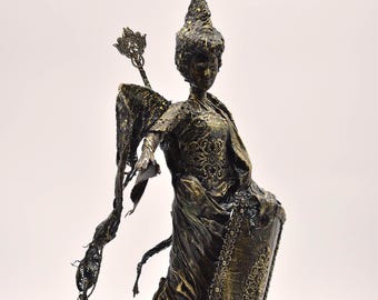 Sculpture, angel statuette, handmade angel figure with pedestal, sculpture approx. 15 x 34 cm.