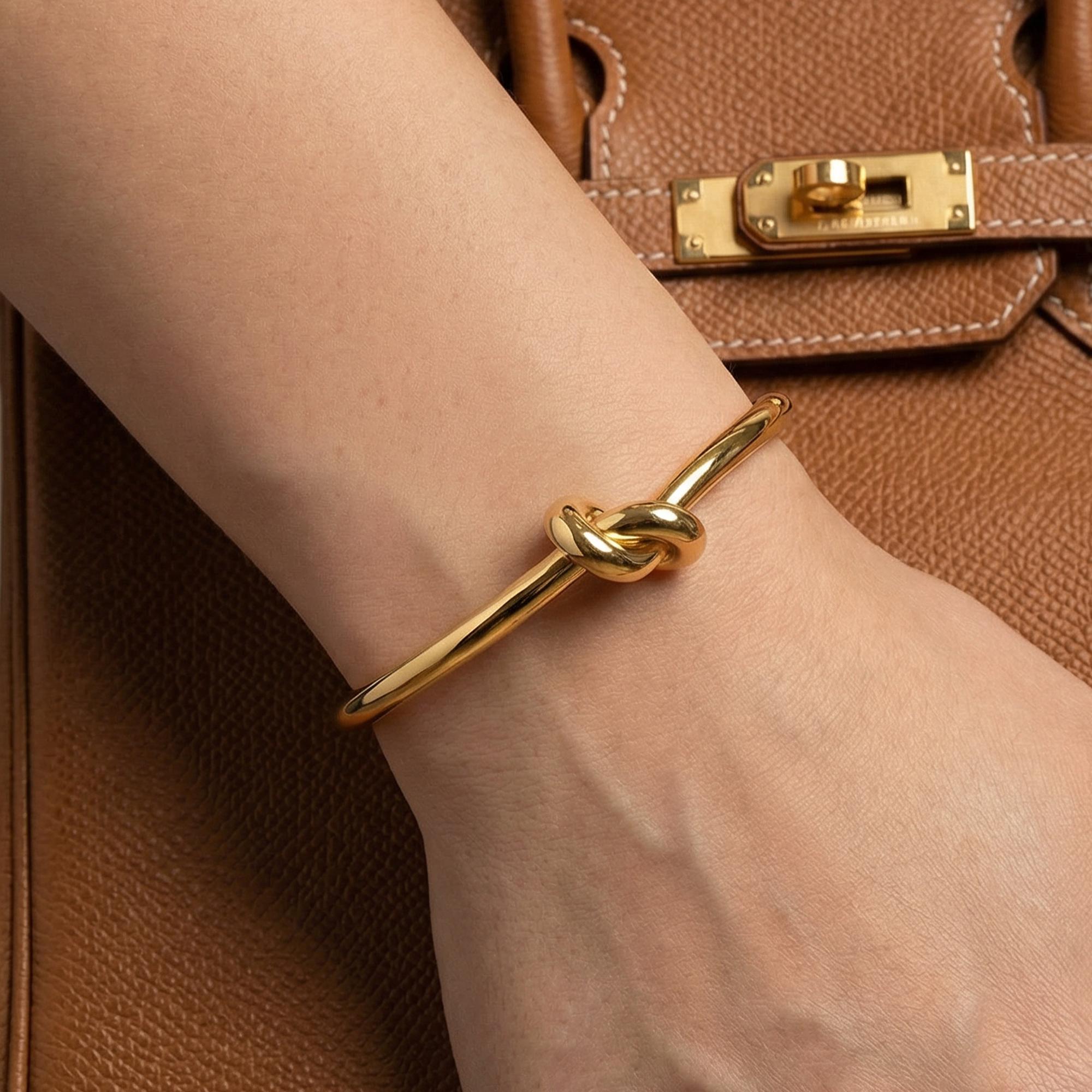CELINE /ノット パール バングル Knot Pearl Bangle Celine Knot 