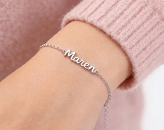 Pulsera delicada personalizada con nombre, joyería minimalista hecha a mano para el día a día, pulsera de regalo para mamá primeriza, regalo para baby shower para ella.