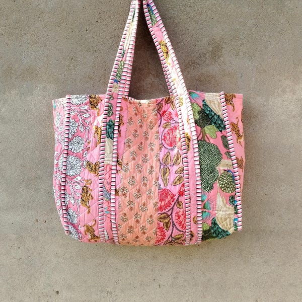 Cotton Patchwork Tote Bag: Reversible Quilted Shopper with Pockets