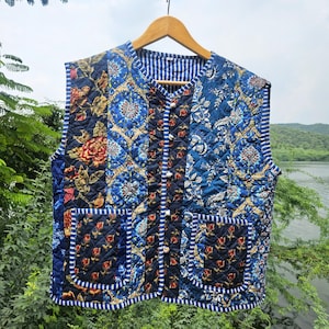 Handmade Quilted Cotton Vest: Floral Patchwork Sleeveless Jacket