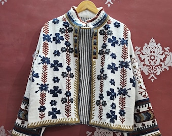 ベルベットのスザニ刺繍ジャケット：インドのボヘミアンコットンコート