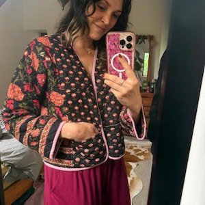 Chaqueta acolchada reversible de algodón con estampado a mano: abrigo estilo boho patchwork.