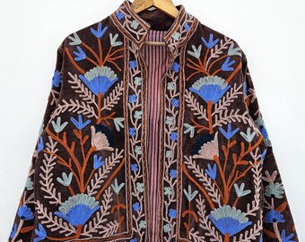 Chaqueta Suzani de terciopelo floral bordada, abrigo bohemio hecho a mano