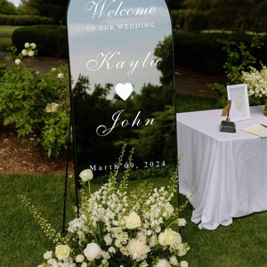 Personalised Wedding Mirror Decal, Custom Welcome Sign Vinyl Sticker, Personalized Welcome Sign Decal for Reception or Ceremony Decor, MD_02