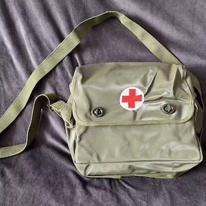Vintage Medic Bag - Etsy Denmark