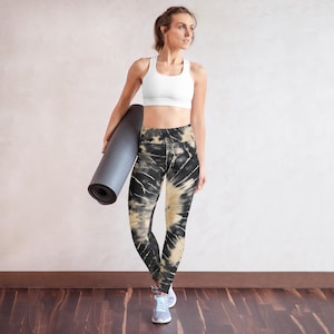Yoga Leggings Tie-Dye Yoga Leggings – Black Beige Spiral | High-Waisted Comfort for Women
