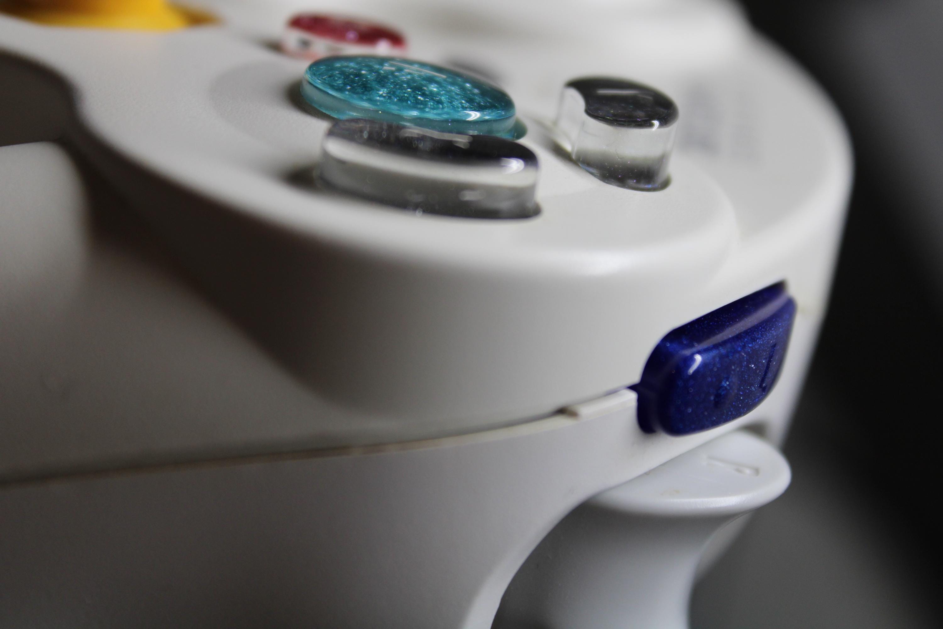 Totally Accurate Custom Resin Gamecube Controller Buttons (READ ...