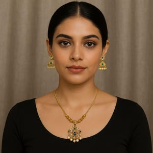 Kundan Jumki Pendant Necklace Set: Gold-Plated Indian Jewelry