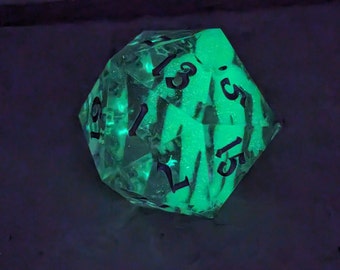 Close Encounters Chonky 20 Sided Sharp Edge Dice | Chonk | ET | D20 | Stars | Unique Dice | Large | MTG | DND | alien | glow in the dark