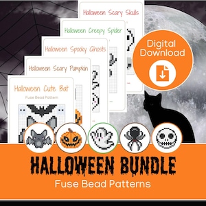 Puede incluir: Un paquete de descarga digital con temática de Halloween que presenta patrones de cuentas de fusibles. La imagen incluye patrones para un murciélago, una calabaza, un fantasma, una araña, una calavera y otros diseños espeluznantes. El texto "Halloween Bundle" se muestra en naranja.