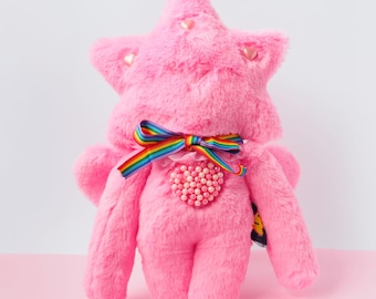 Ręcznie robiony walentynkowy pluszowy kosmita: miękka zabawka w kształcie gwiazdy najeźdźcy