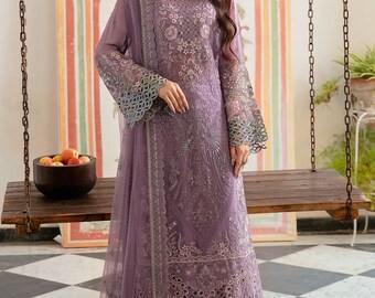 Naz Collection Chiffon Pakistanische Kleid: Handbestickte Pailletten Abendkleidung
