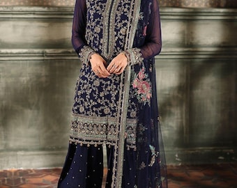 Charizma Chiffon Pakistani Dress : Handbestickte Pailletten-Abendgarderobe