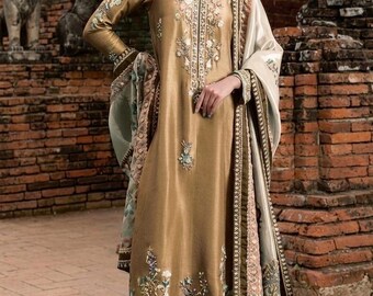 Sara Rohale Asghar besticktes Netzkleid mit Naqshi Adda Work Maysori Dupatta Seidenhose