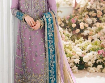 Lila Chiffon-Anzug, Tilla Pailletten Adda Arbeit, Pakistanische Designer Party Wear (genäht)